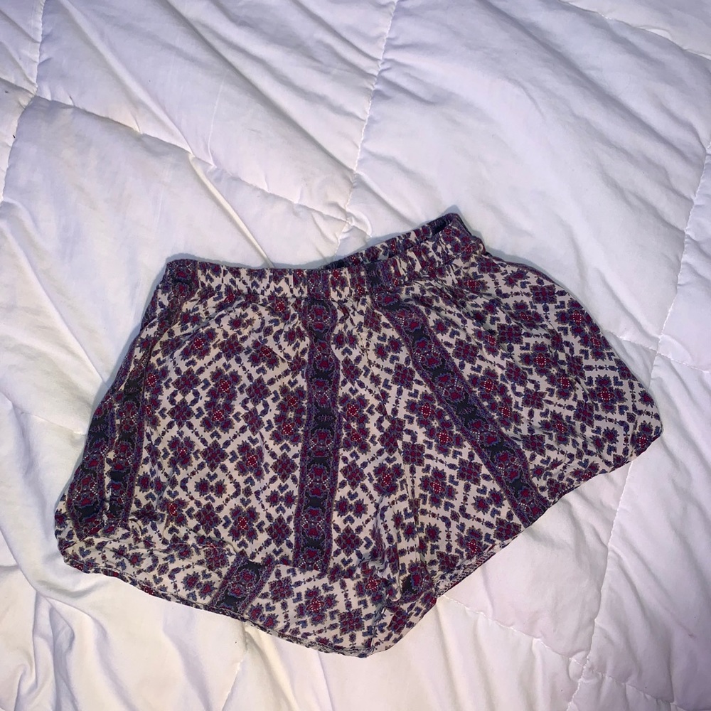 Pattern shorts - Picture 2 of 2
